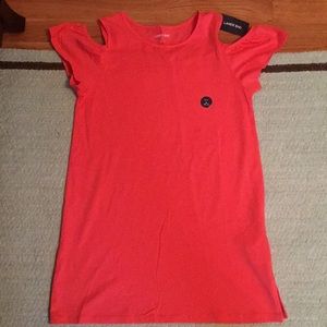 Coral peekaboo shoulder shirt